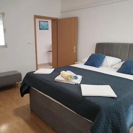 Gvacic Appartement Rab Town