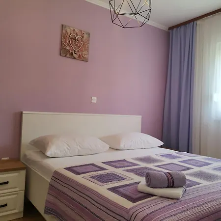 Gvacic Apartament *